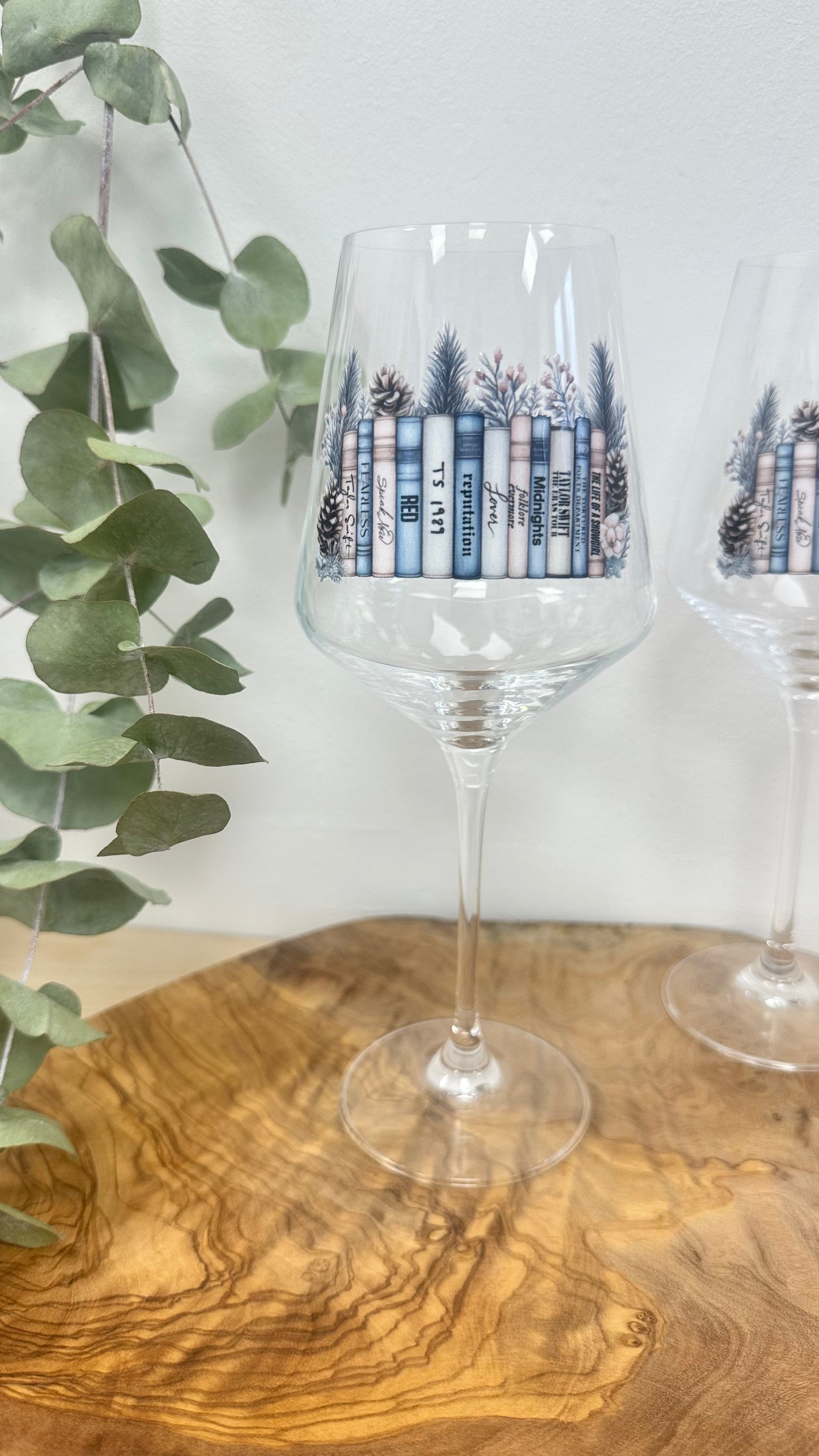 Festive Taylor wine glass winter album books wine glass